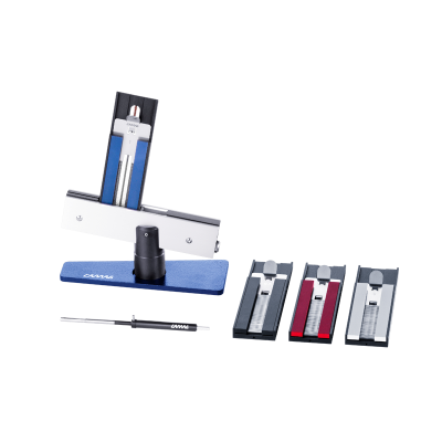 Capillary dispensers can be used on the Nanomat 4. The capillary pipettes are loaded into the dispenser magazine. With the Universal Capillary Holder, the capillary pipettes are taken from the dispenser, then filled with sample solution and placed against the applicator head of the Nanomat 4.